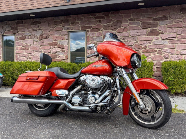 Street Glide®