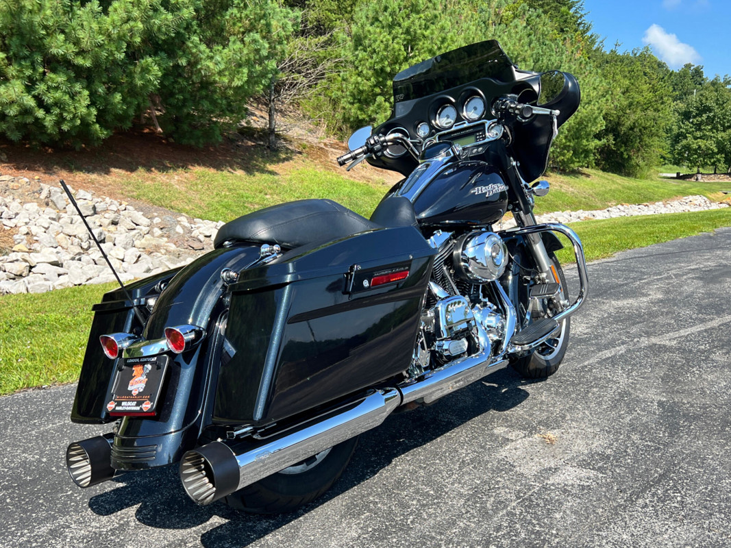 Street Glide®