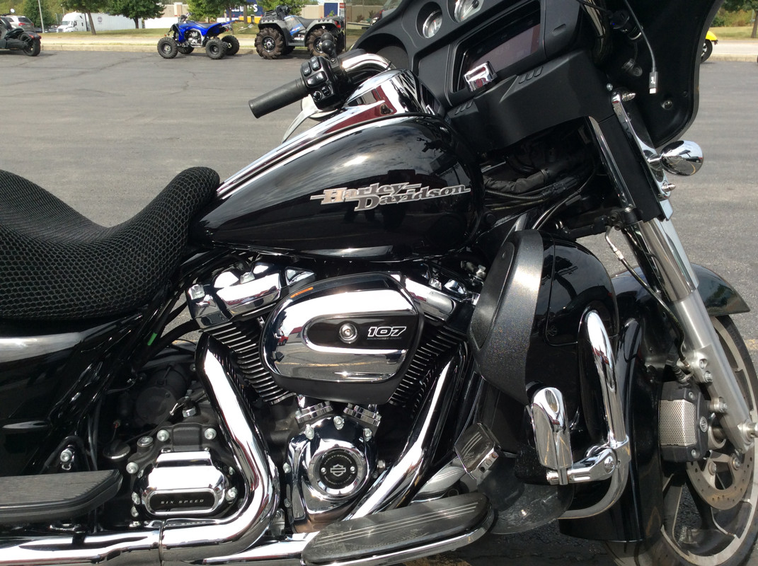 Street Glide®