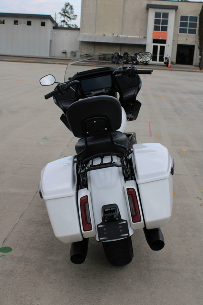 Road Glide®