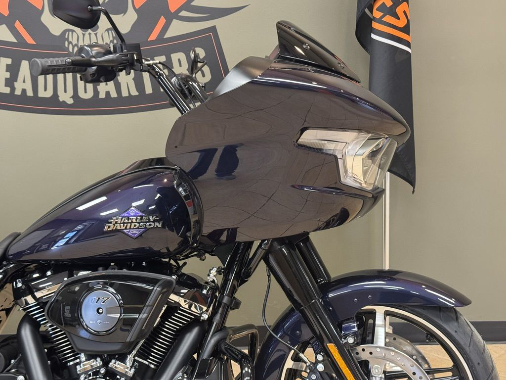 Road Glide®