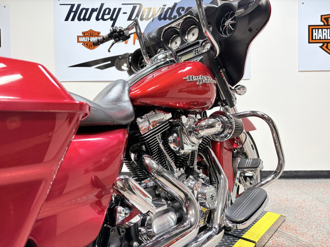 Street Glide®