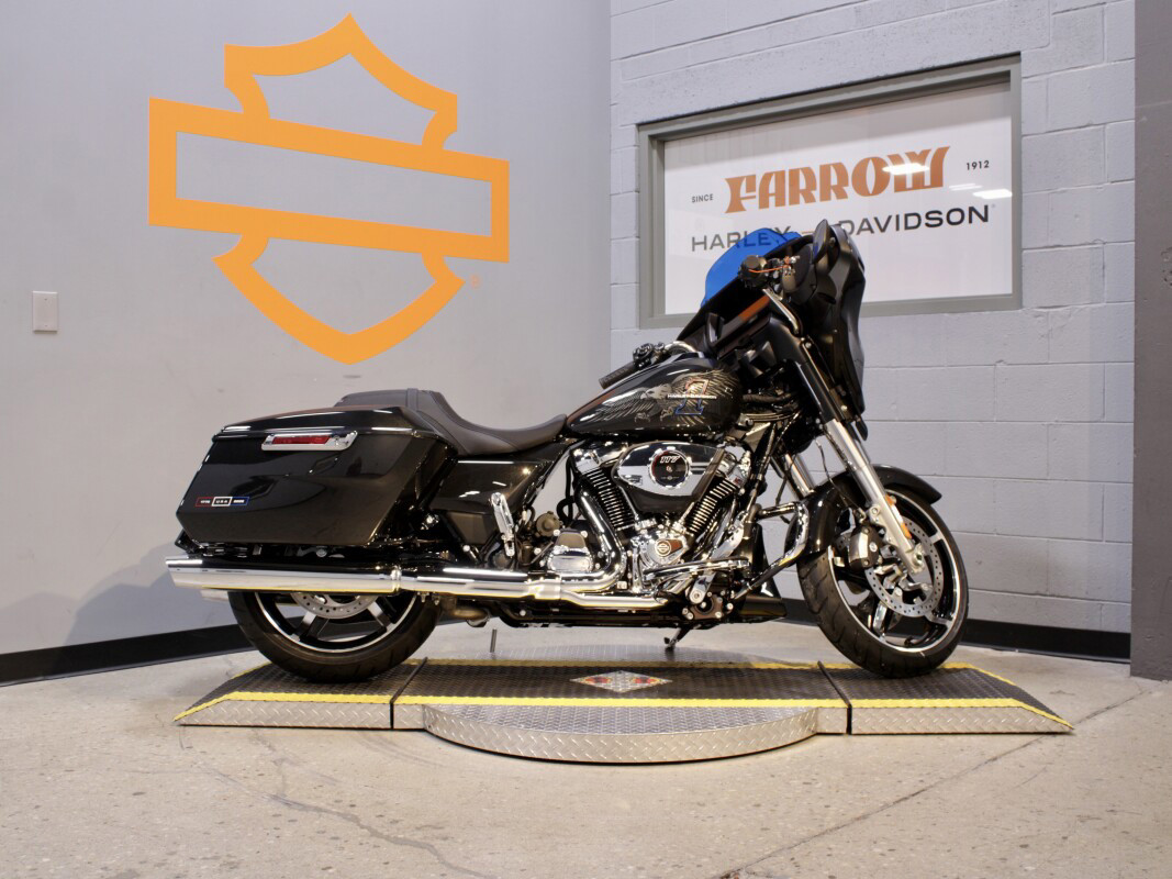Street Glide®