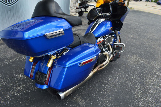 Road Glide®
