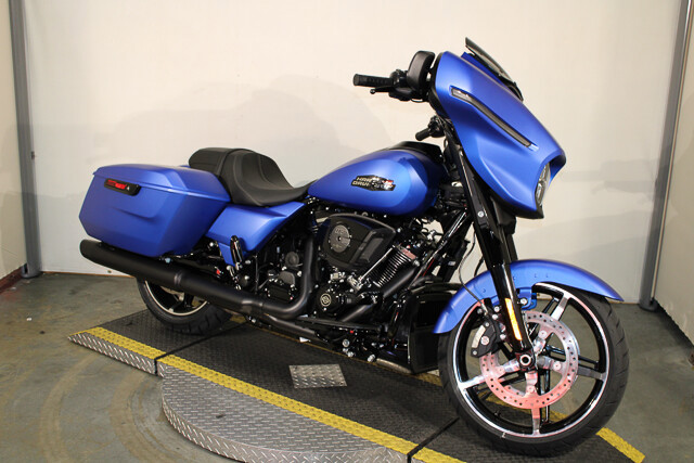 Street Glide®