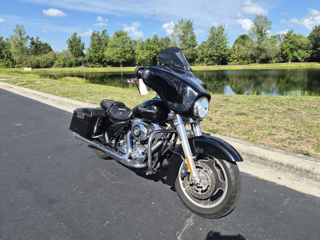 Street Glide®