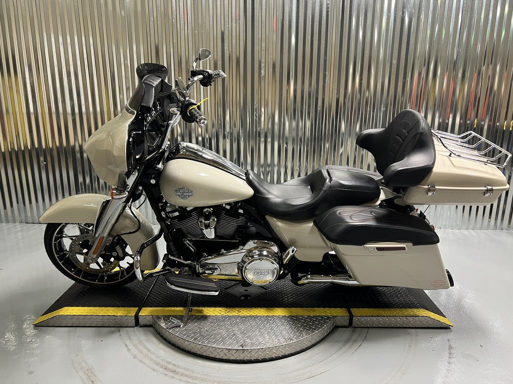 Street Glide® Special