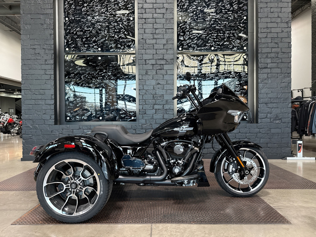 Road Glide® 3