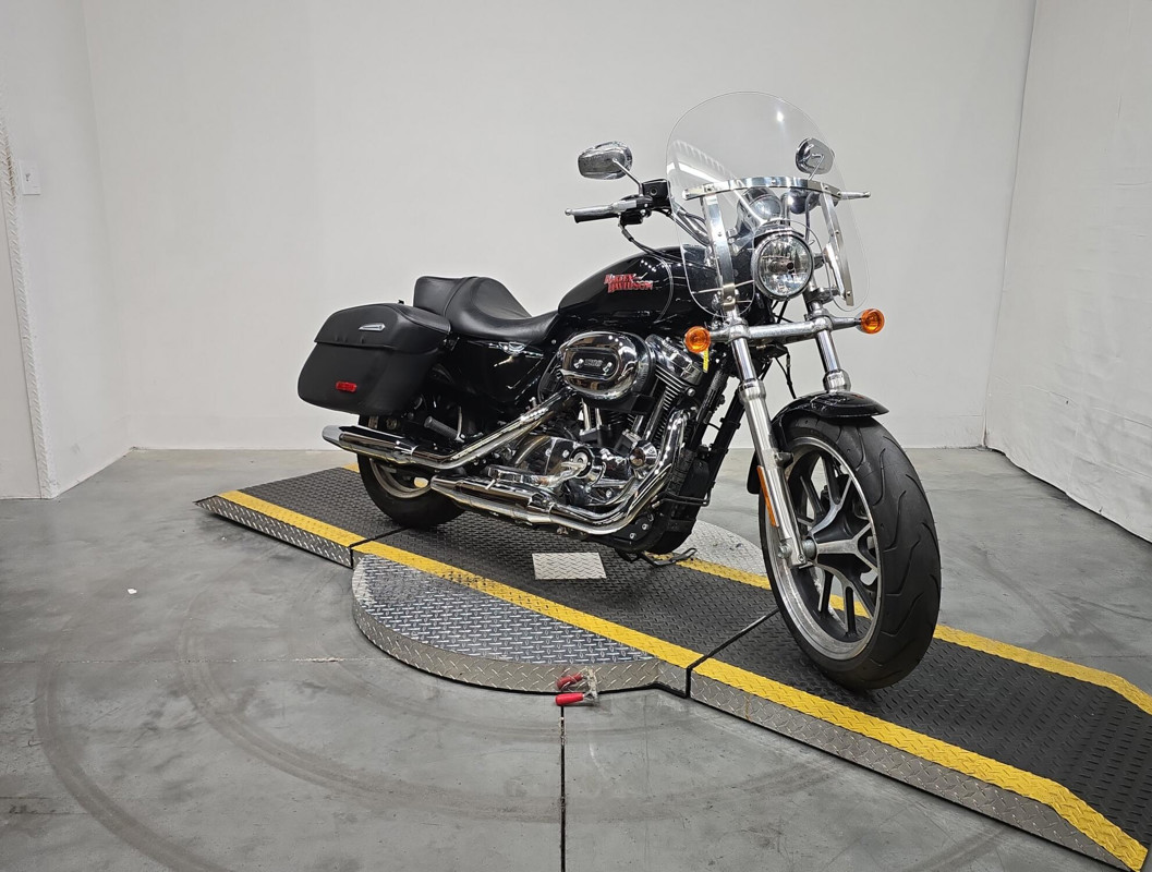 Sportster® SuperLow® 1200T