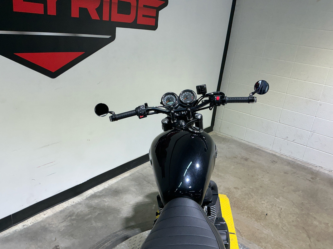 Bonneville T-100