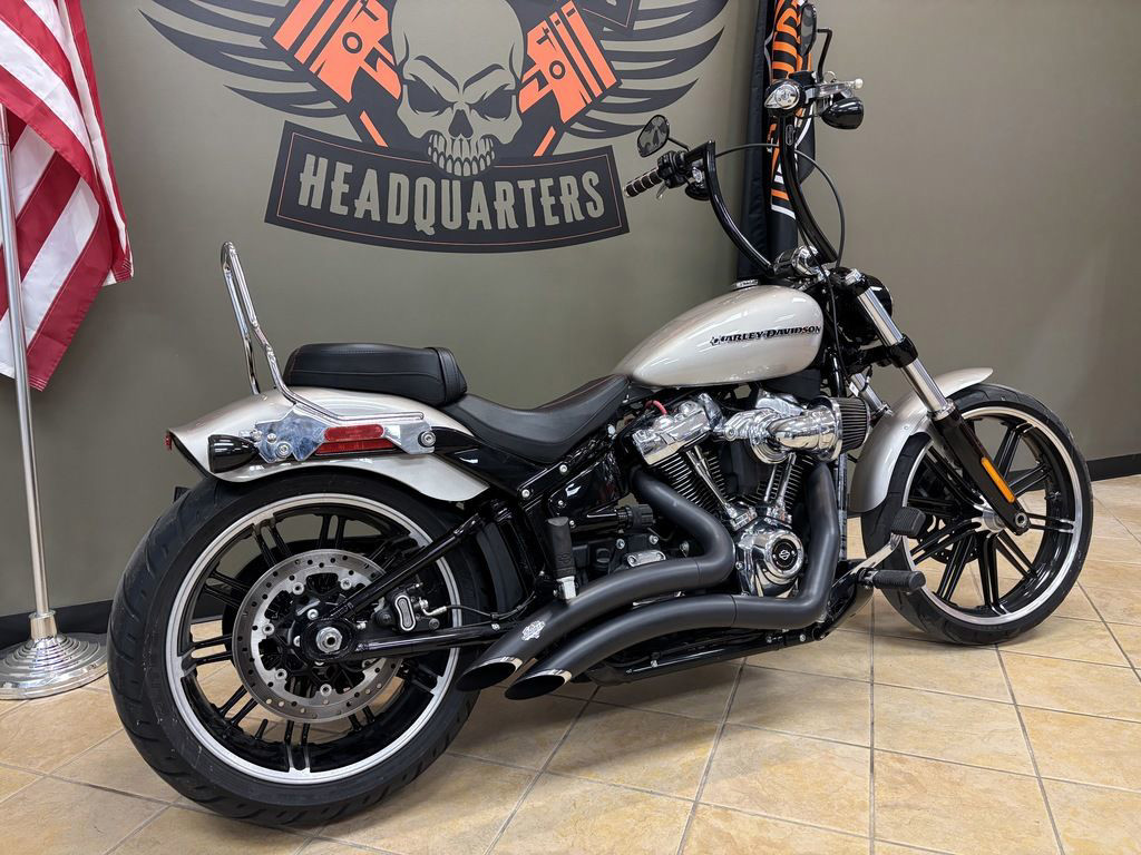 Softail® Breakout®