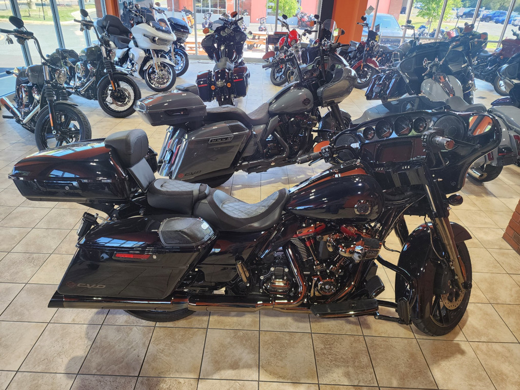 CVO® Street Glide®