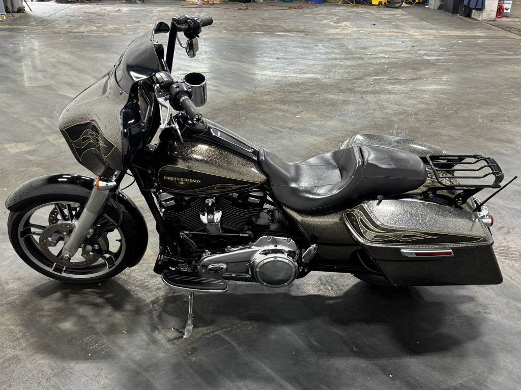 Street Glide® Special