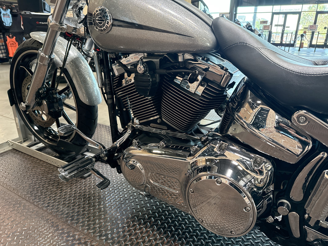 Softail® Breakout®