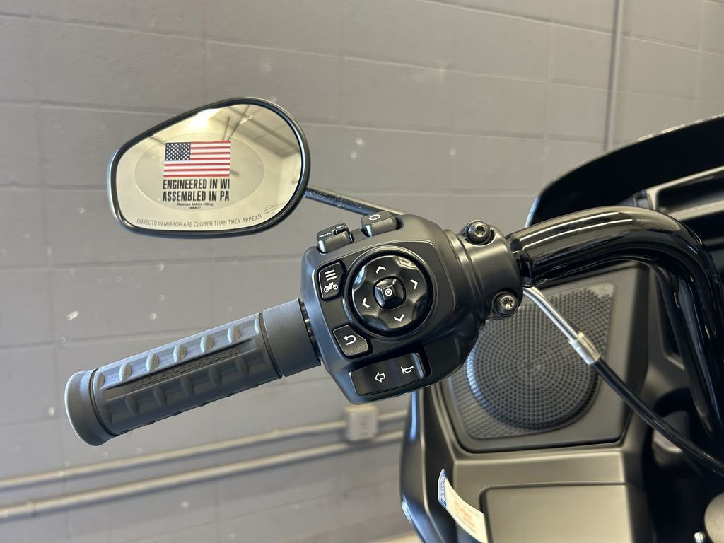 Road Glide®