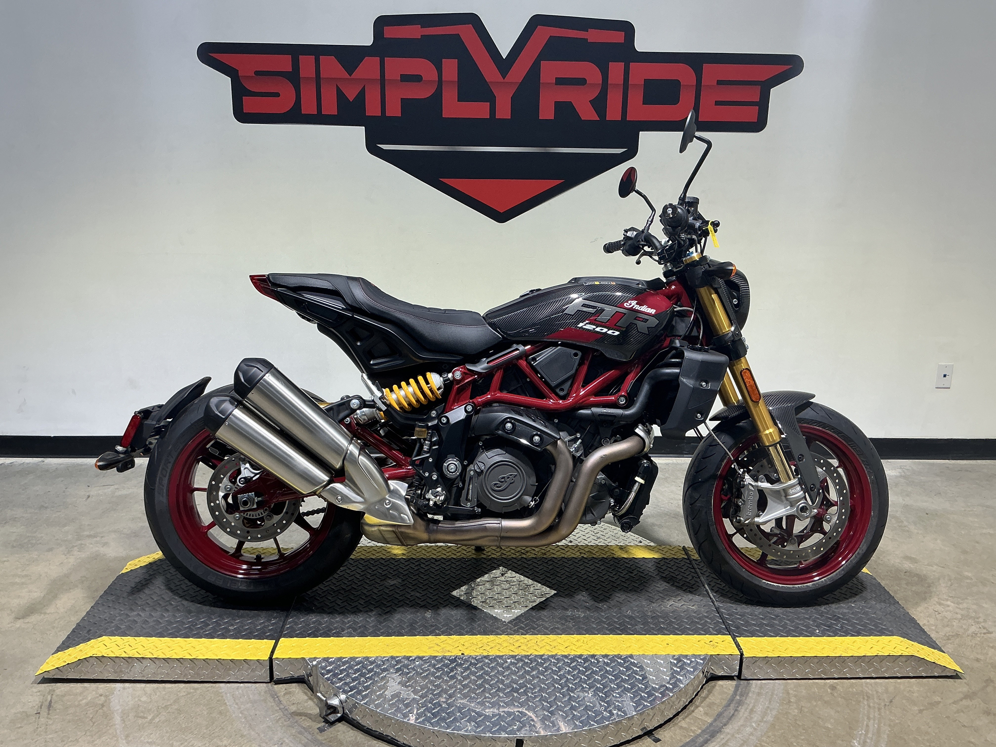 Rated R Ftr 2024 Indian® Motorcycle FTR R Carbon for Sale in Eden Prairie, MN (Item ...