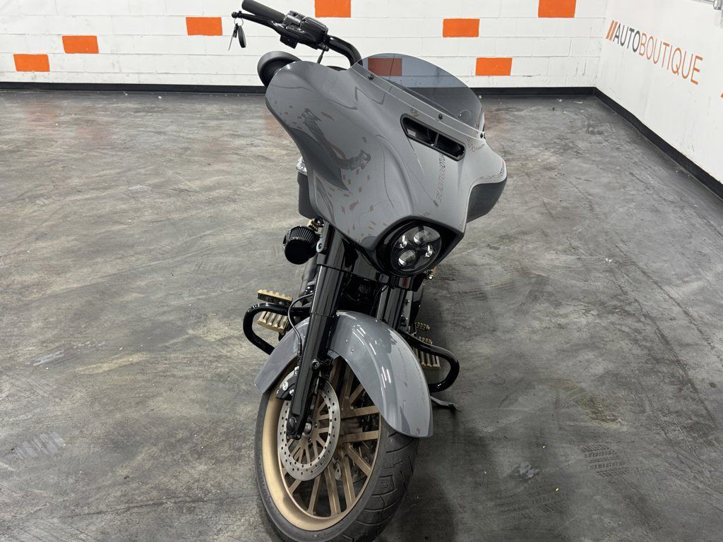 Street Glide® ST