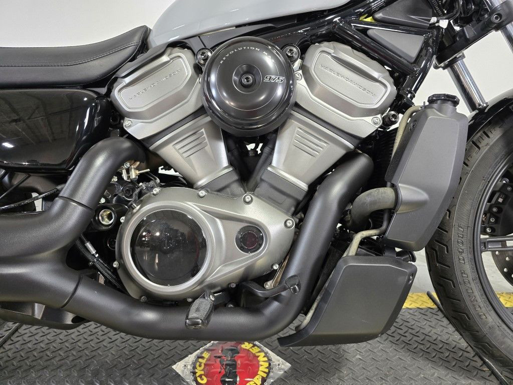 Nightster