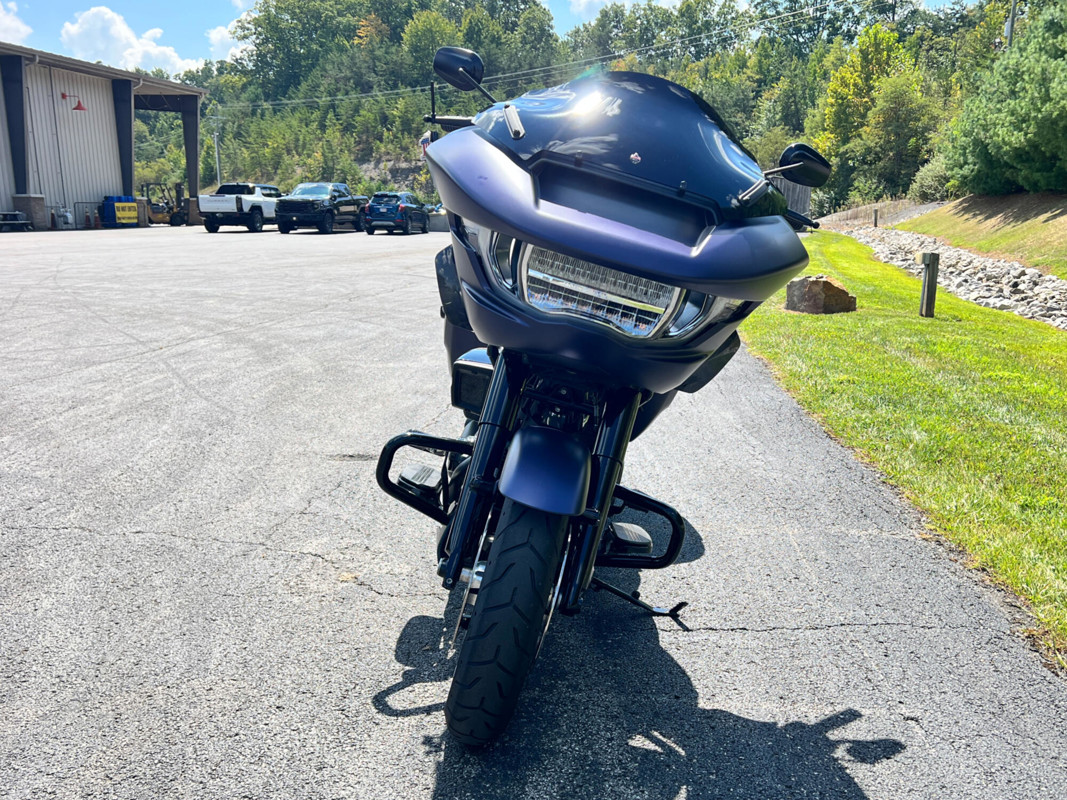 Road Glide®