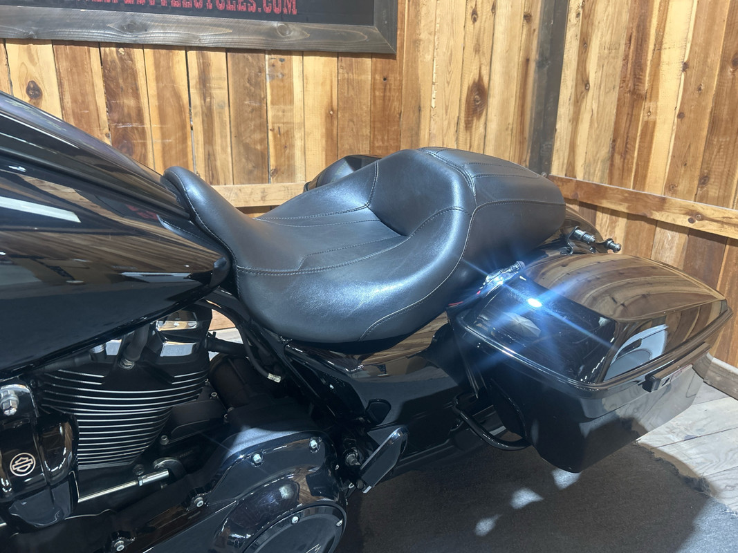 Road Glide®