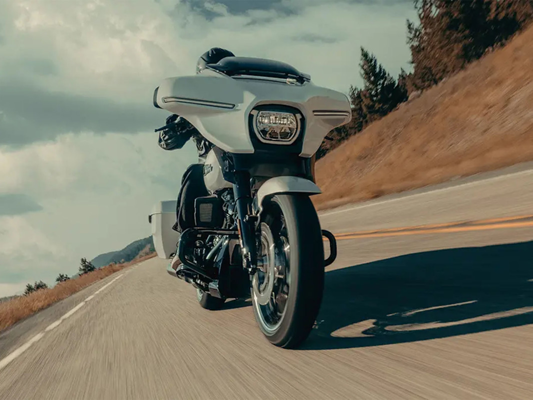 Street Glide®