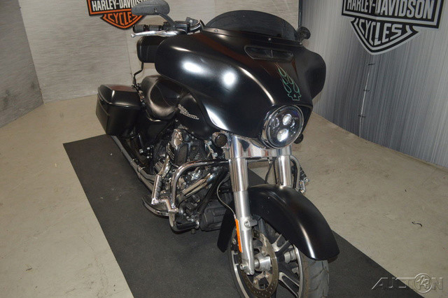 Street Glide® Special