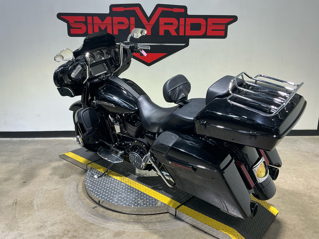CVO® Street Glide®