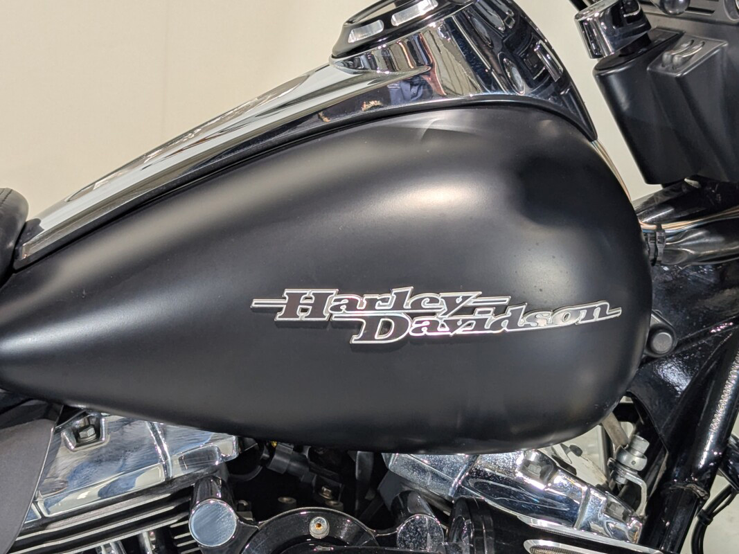 Street Glide®