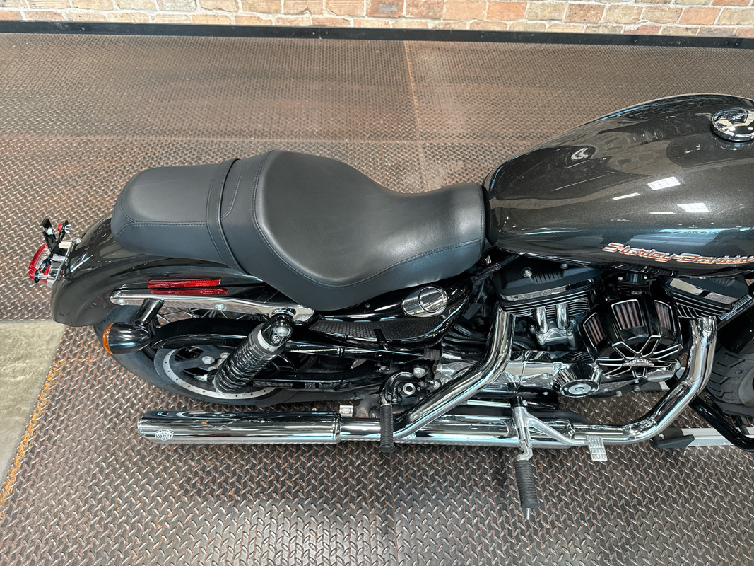 Sportster® 1200 Custom