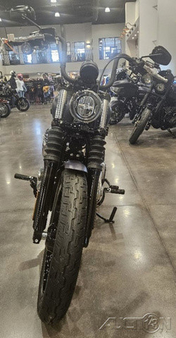 Street Bob®