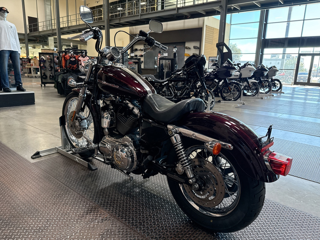 Sportster® 1200 Custom