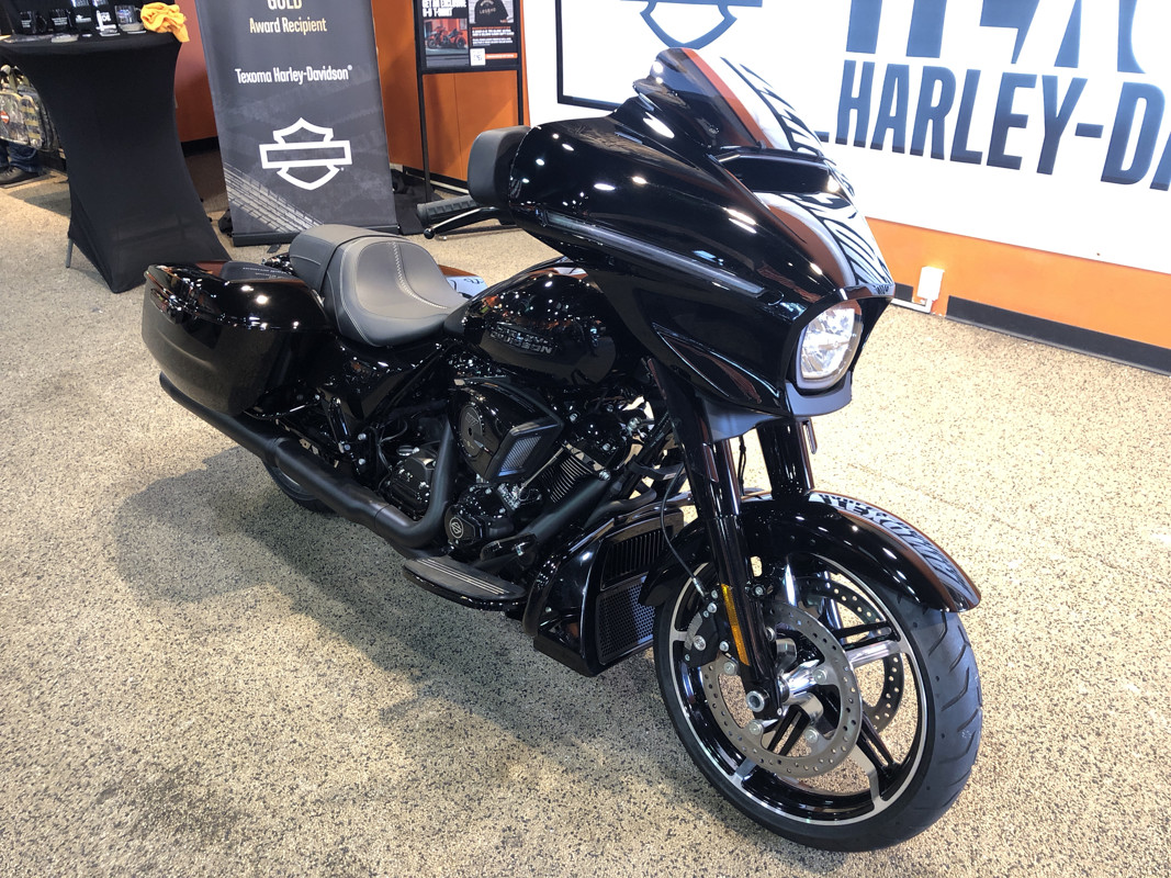 Street Glide®