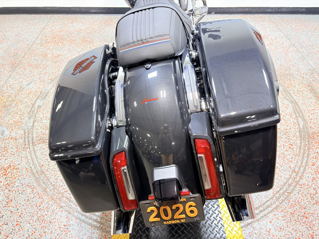 Road Glide®