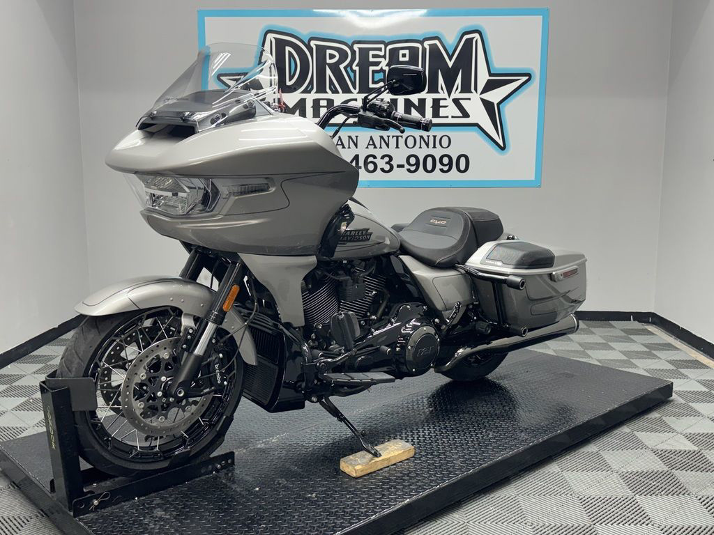 CVO® Road Glide®
