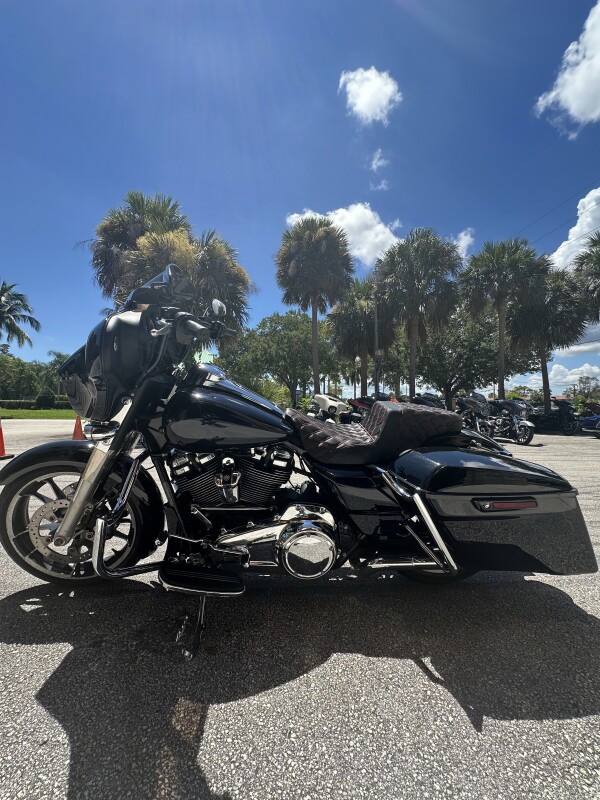 Street Glide®