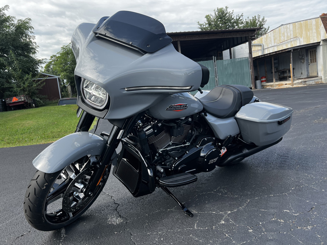 Street Glide®
