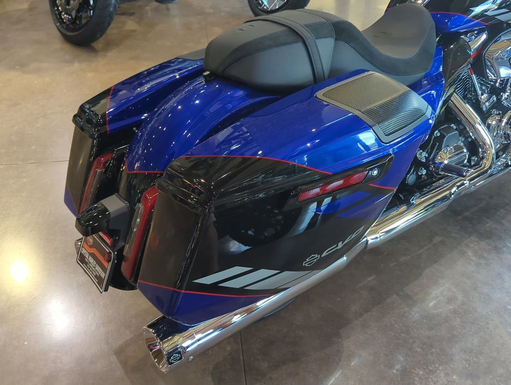 CVO® Road Glide®