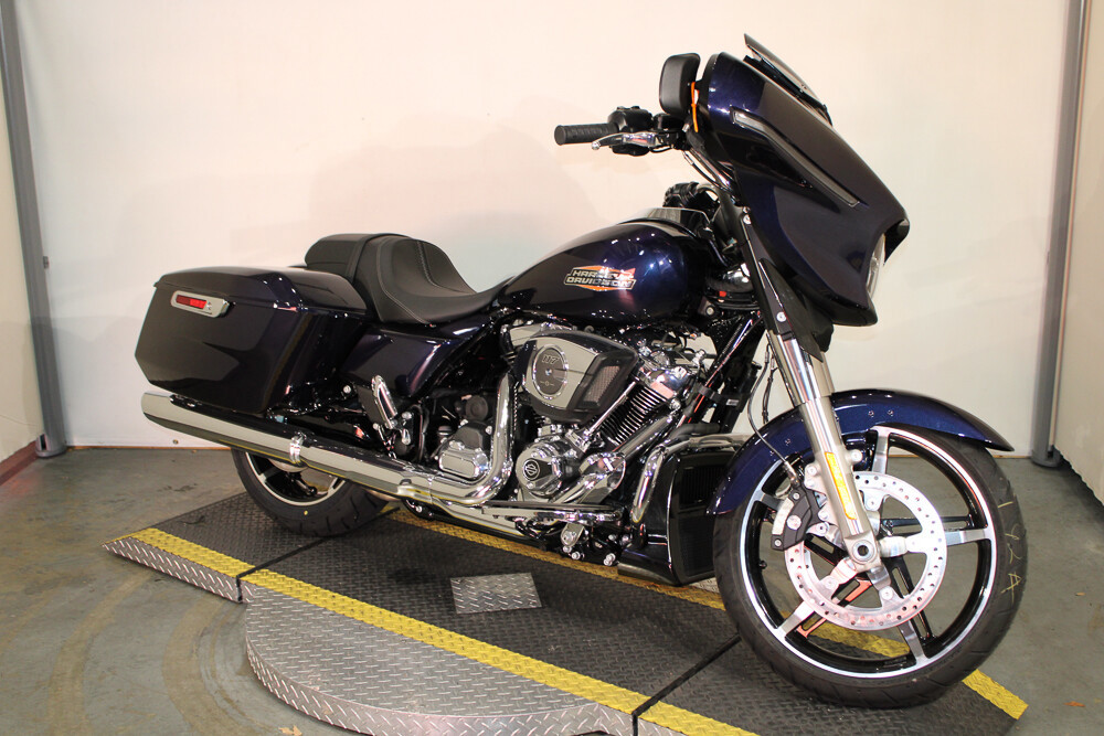 Street Glide®