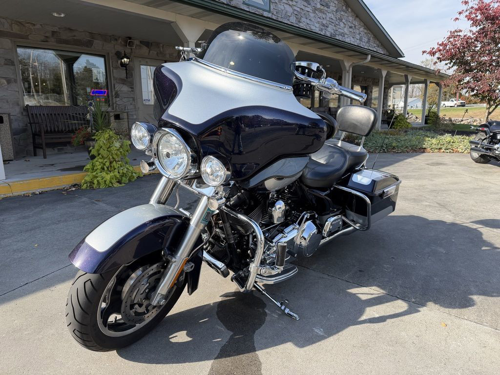 Street Glide®