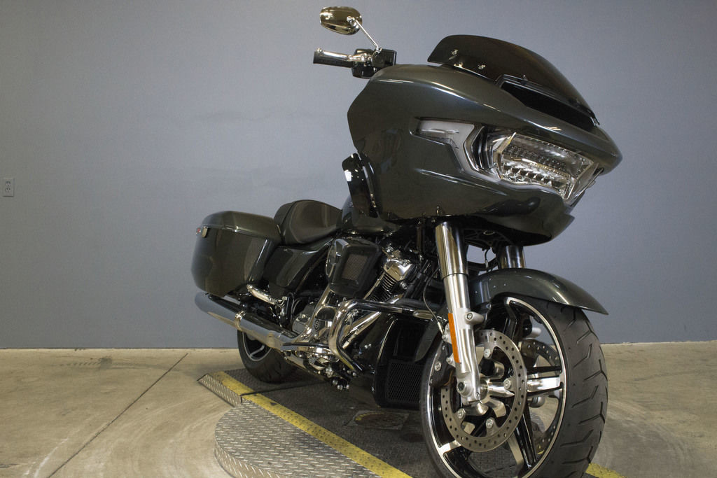 Road Glide®