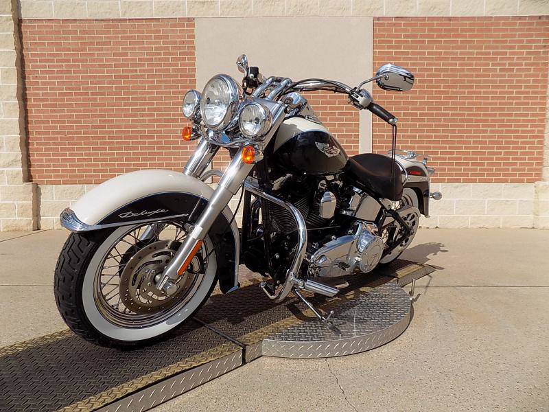 Softail® Deluxe