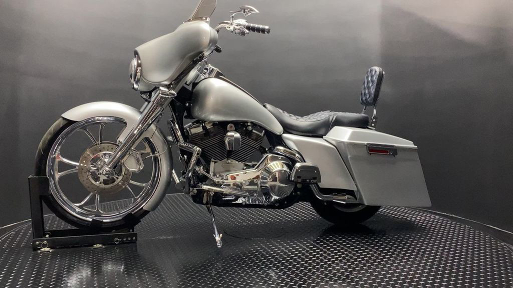 Electra Glide® Standard
