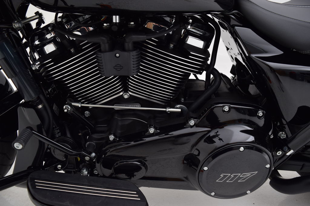 Road Glide®