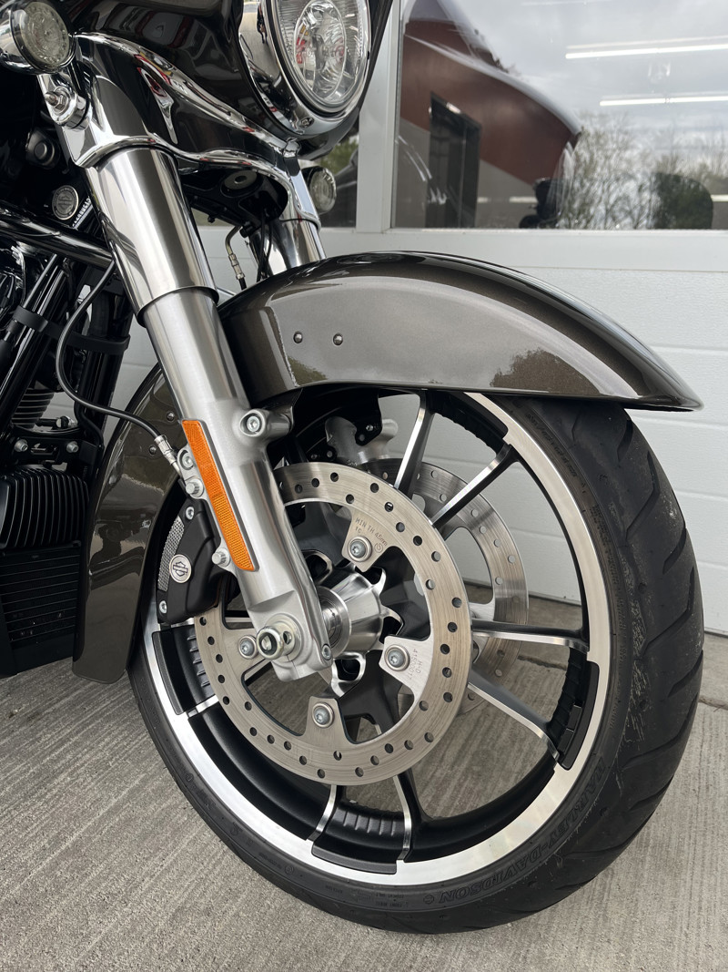 Street Glide®