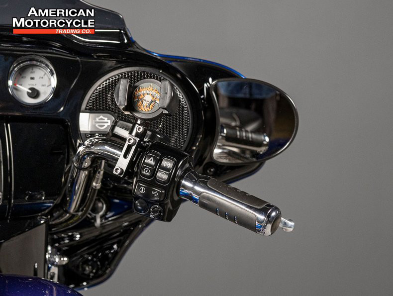 Street Glide® Special