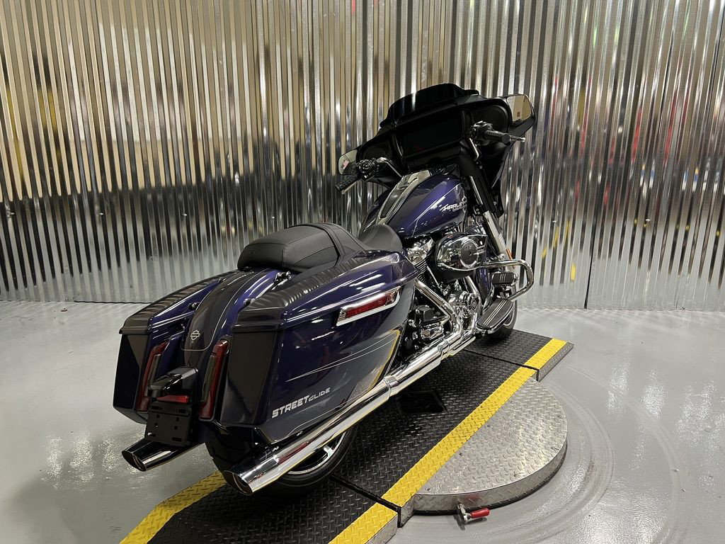 Street Glide®