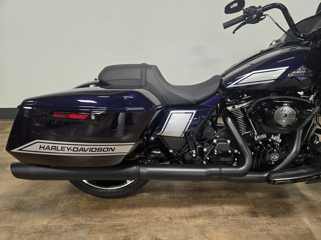 Road Glide®