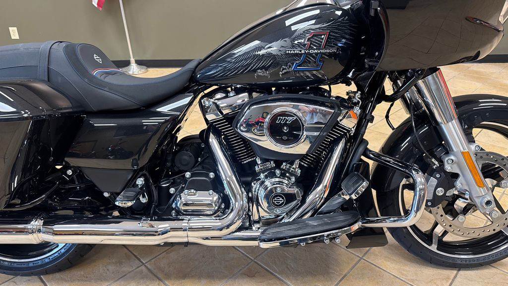 Road Glide®