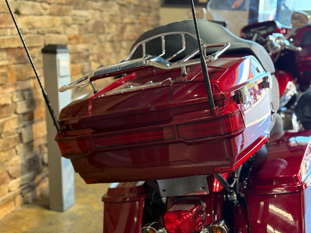 CVO™ Road Glide® Ultra