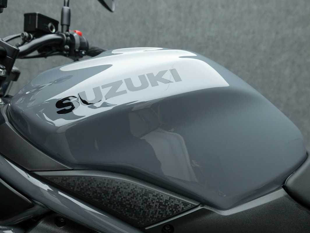 SV650